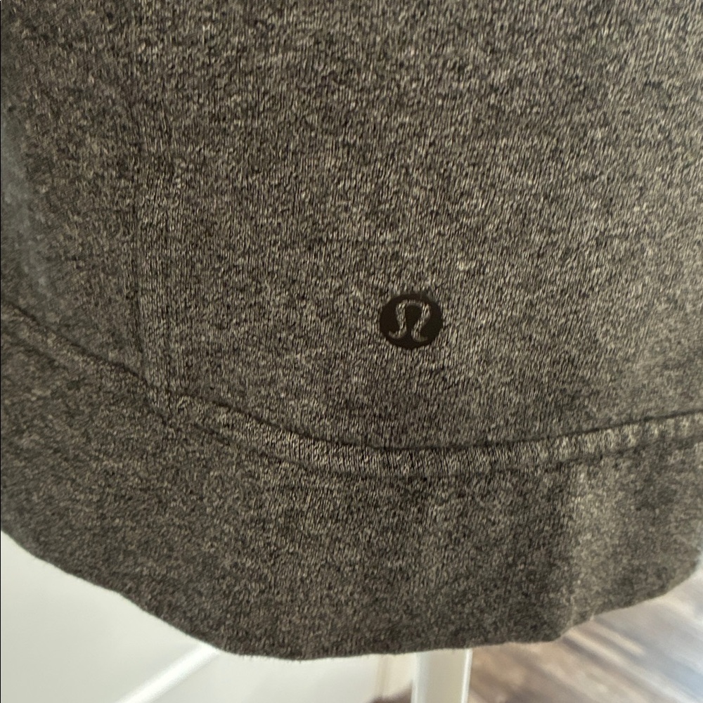 Lululemon grey zip-up jacket - small - Picture 4 of 7